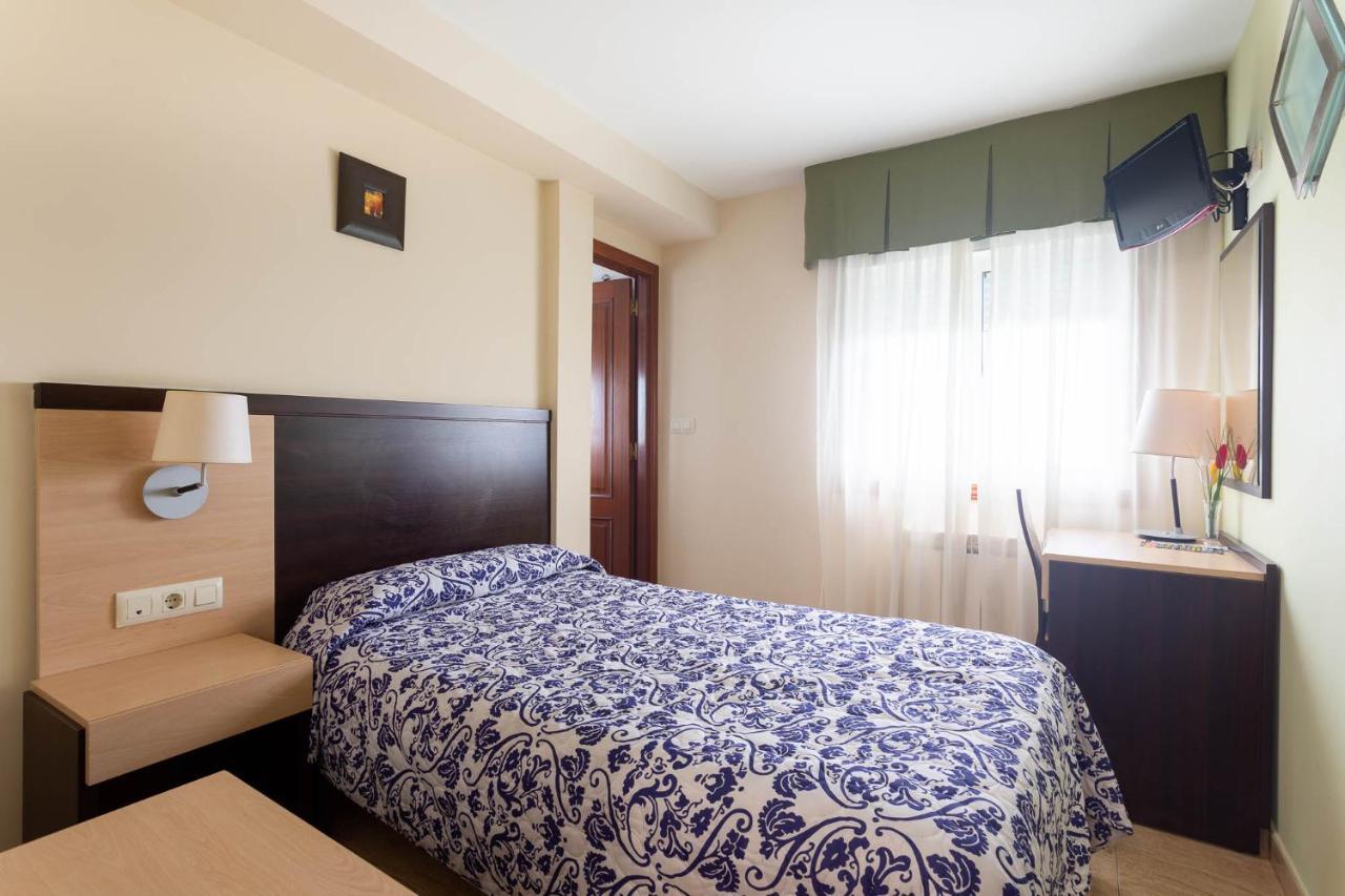 O Mesón Do Vento Hotel Canaima Bruma 1,5 K Camino מראה חיצוני תמונה